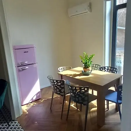아파트 Virdimura Charming House *